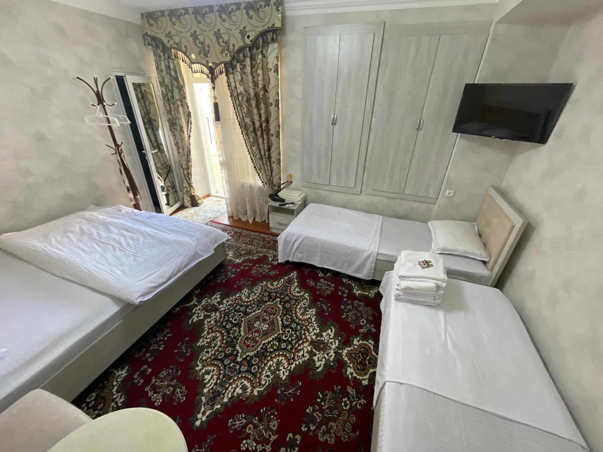 Isfandiyor Hotel Самарканд Екстериор снимка