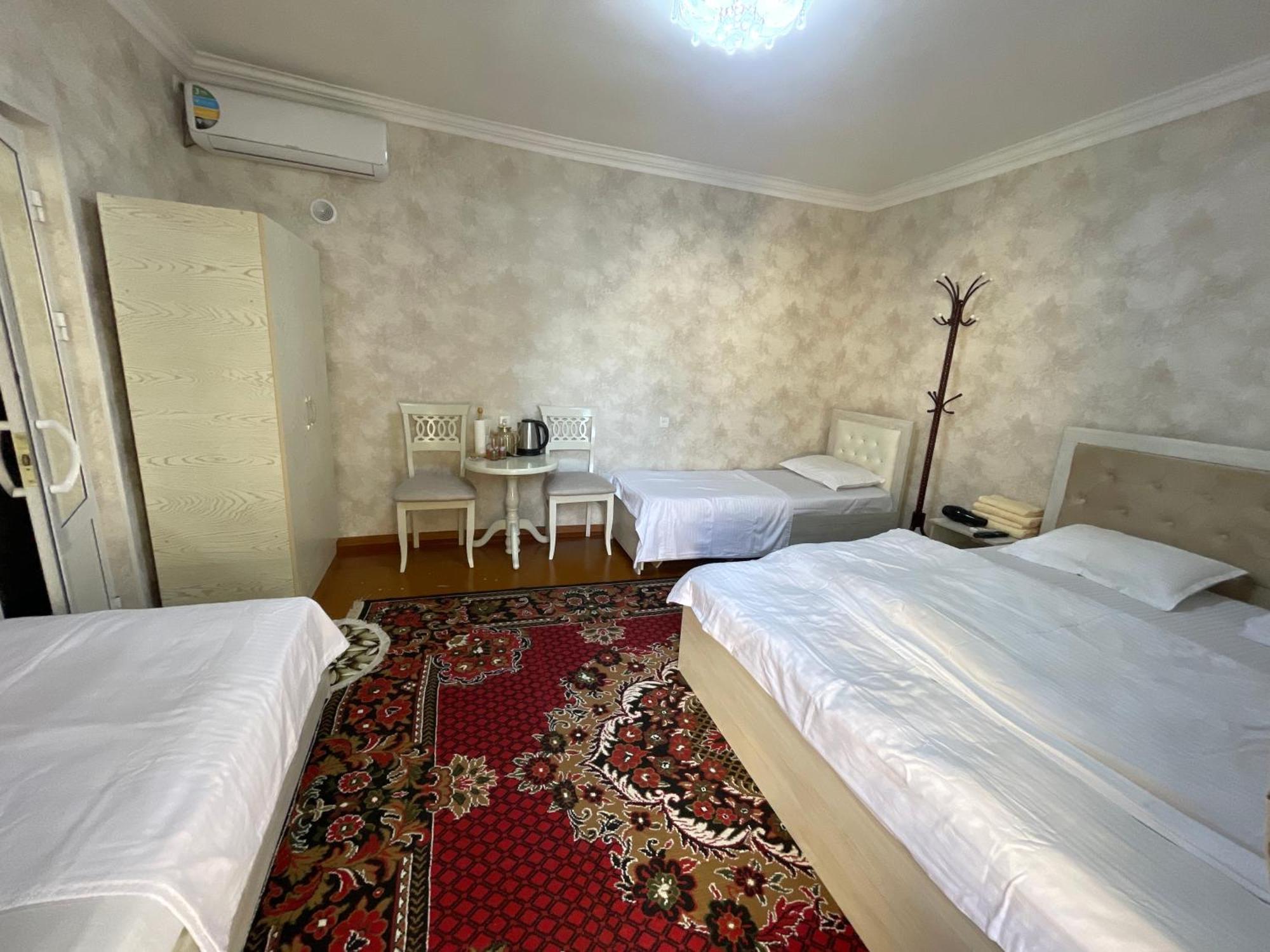 Isfandiyor Hotel Самарканд Екстериор снимка